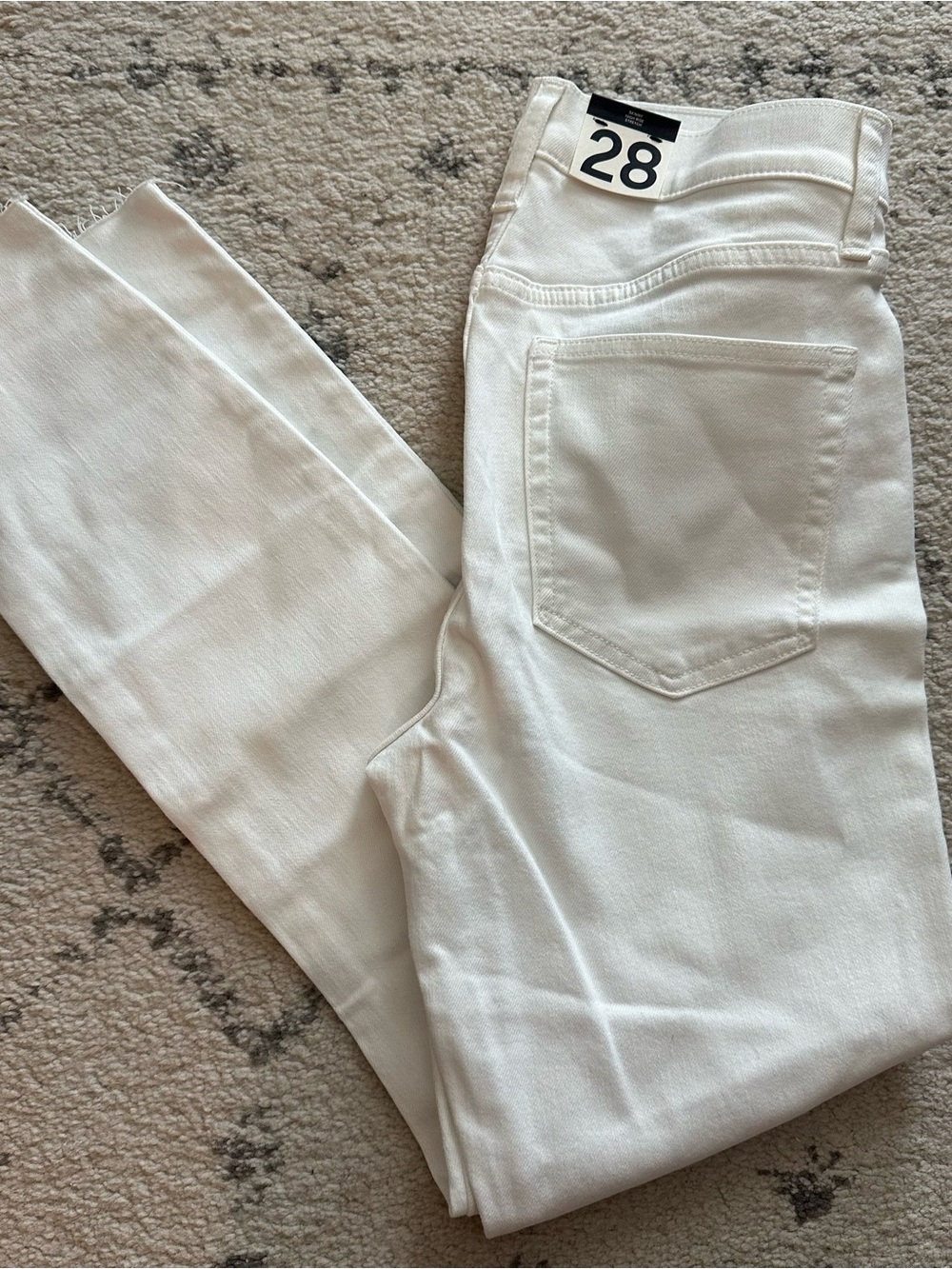NWT Gap White Women's High-Rise Jeans - Size 28
